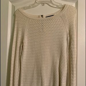 American Eagle beautiful light weight sweater